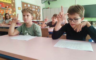 Rukama govorimo, srcem razumijemo